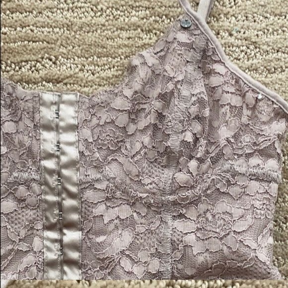 Guess Lace Mauve Corset Crop Top - Picture 2 of 3